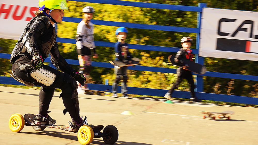 тренировки по маунтинборду в Москве, в СК "Кант", тренер Александр Горский тренировки по маунтинборду в Москве, в СК "Кант", тренер Александр Горский